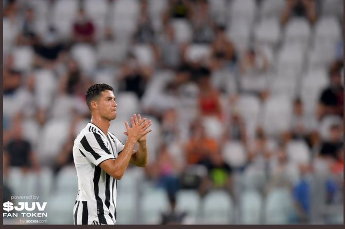 Cristiano Ronaldo dalam duel pramusim Juventus vs Atalanta, 14 Agustus 2021.
