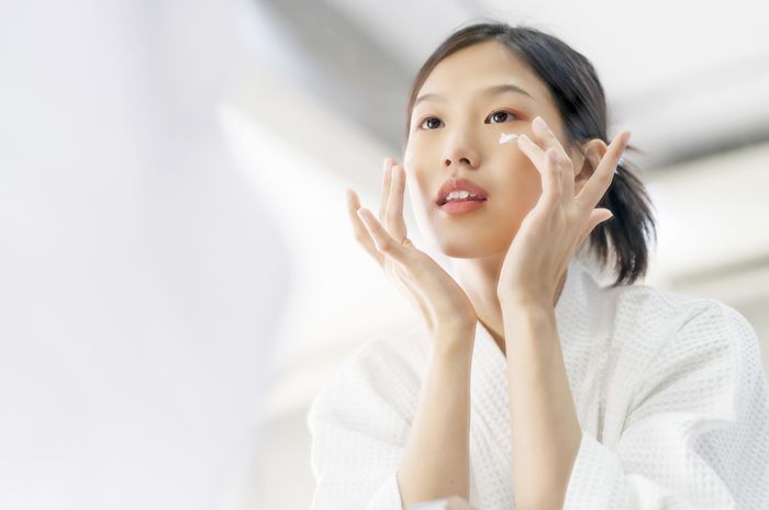 (Ilustrasi) Tips skincare yang bikin wajah glowing 