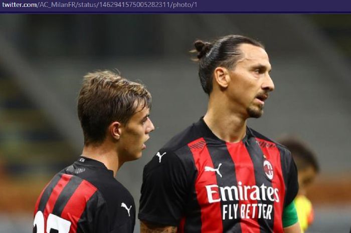 Dua pemain AC Milan, Daniel Maldini (kiri) dan Zlatan Ibrahimovic.