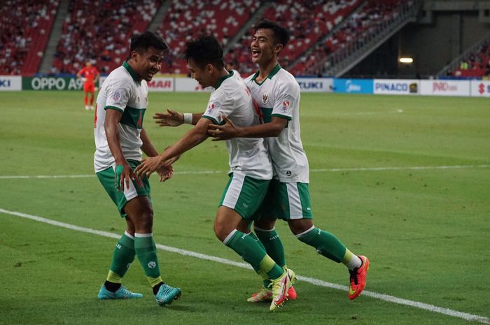 Pemain timnas Indonesia, Witan Sulaeman, merayakan gol selebrasi ke gawang Singapura