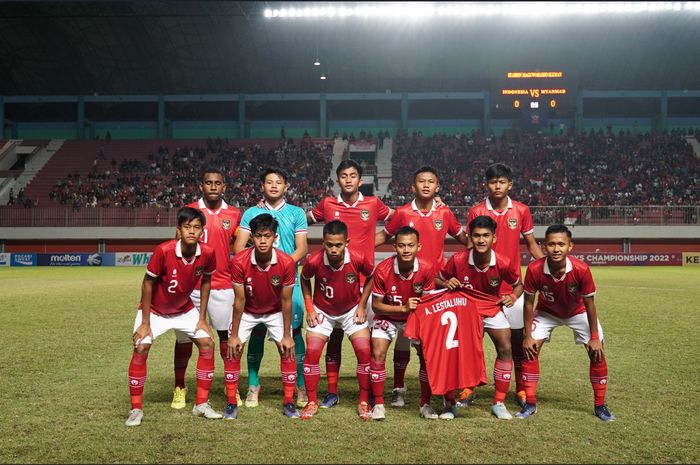 Skuad timnas U-16 Indonesia pada pertandingan  melawan Myanmar pada babak semifinal Piala AFF U-16 2022 di Stadion Maguwoharjo, Sleman, Rabu (10/8/2022).