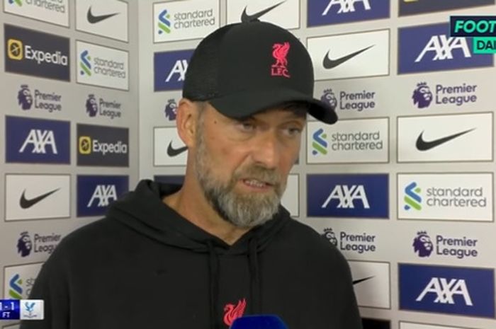 Juergen Klopp berbicara seusai laga Liga Inggris, Liverpool vs Crystal Palace, di Stadion Anfield, Senin (15/8/2022).