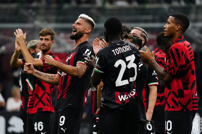 AC Milan berhasil memetik kemenangan tipis 3-2 atas rival sekota, Inter Milan dalam Derby della Madonnina di San Siro, Sabtu (3/9/2022) malam WIB.