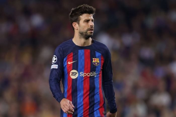 Bek Barcelona, Gerard Pique.