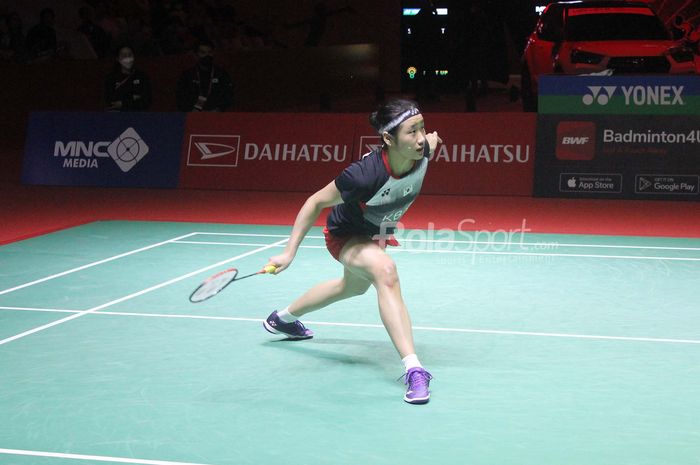 Pebulu tangkis tunggal putri Korea Selatan, An Se-young, saat berlaga pada partai final Indonesia Masters 2023 di Istora Senayan, Jakarta, Minggu, 29 Januari 2023