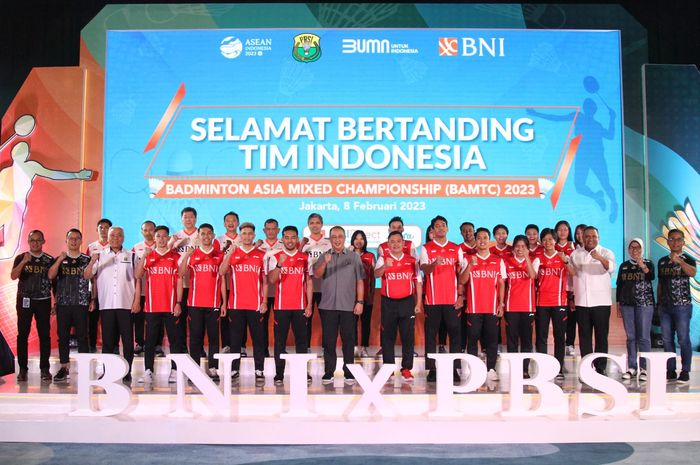 Acara ramah tamah dan makan malam sekaligus Pelepasan Tim Badminton Asia Mixed Team Championships bersama sponsor di Menara BNI, Pejompongan, Jakarta, Rabu (8/2/2023).