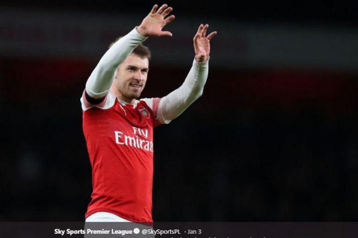 Gelandang Arsenal, Aaron Ramsey, bersiap menuju Juventus dan dilaporkan telah menyetujui kontrak.