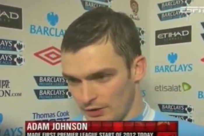 Pemain Inggris, Adam Johnson saat memperkuat Manchester City pada 2012.