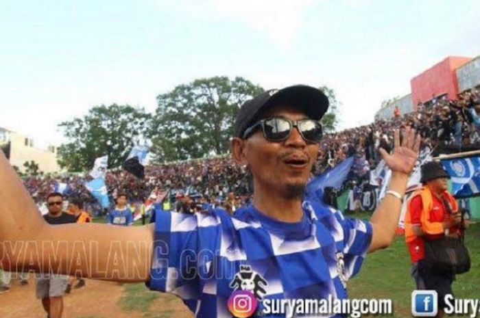 Dirijen Aremania, Yuli Sumpil di Stadion Gajayana, Malang, Selasa (20/11/2018).