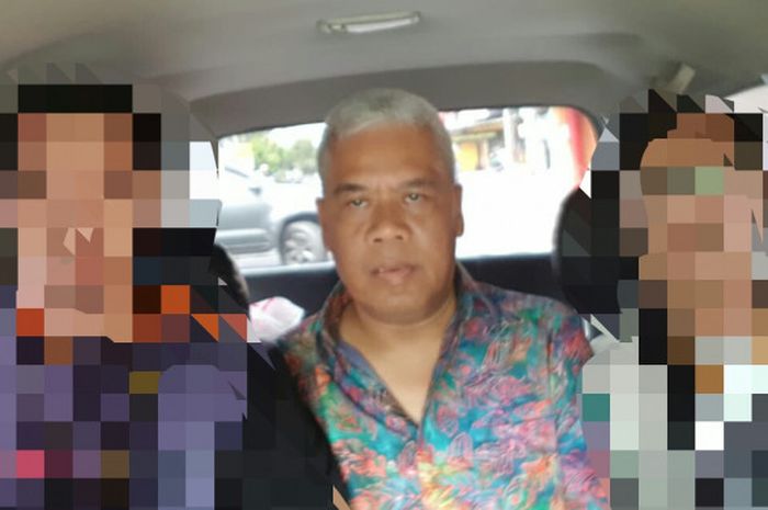 Dwi Irianto alias Mbah Putih saat ditangkap tim Satgas Antimafia Bola di Yogyakarta, Jumat (28/12/20