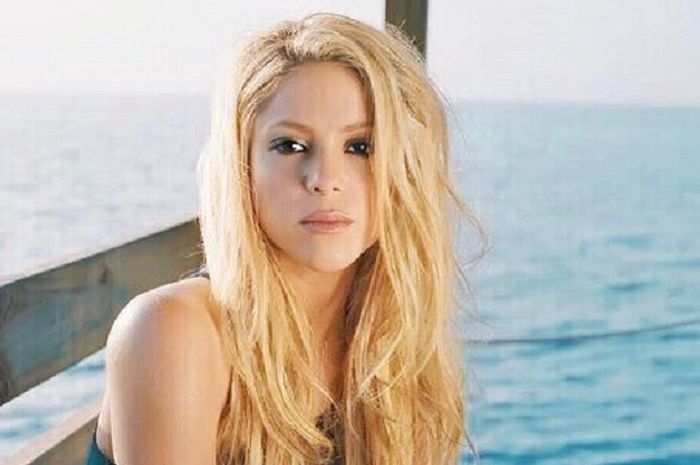  Shakira 