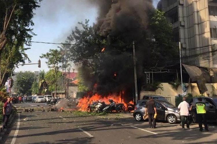 Facebook Aktifkan Safety Check Susul Rentetan Ledakan Bom di Surabaya