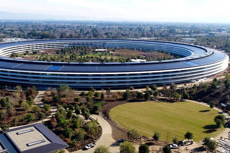 Nilai Valuasi Apple Tembus Rp14.000 Triliun, Begini Kisah Suksesnya