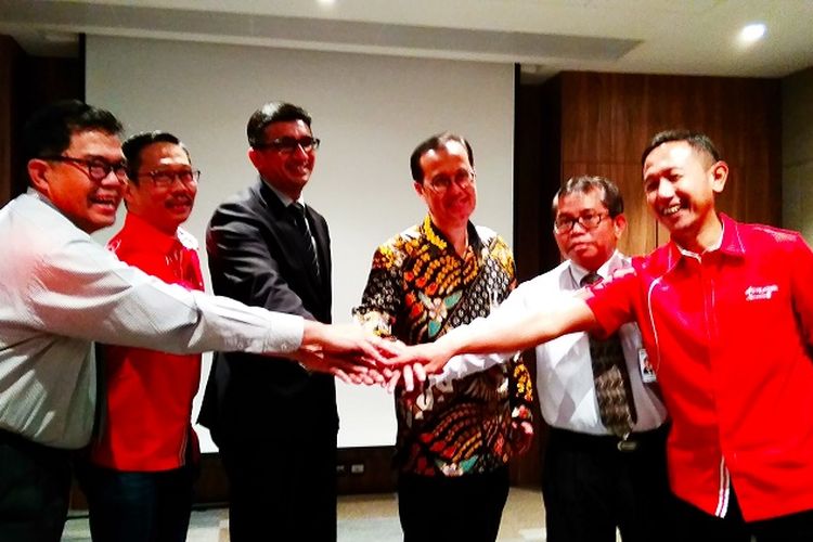 BRI Resmi Jalin Kerjasama Strategis dengan Blackberry dan Telkomsel