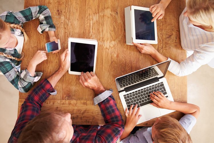 Inilah Konten yang Sering Ditelusuri Anak-anak Indonesia Ketika Online