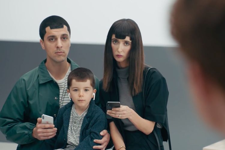 Ikutan Vivo dan Oppo, Akhirnya Samsung akan Luncurkan Ponsel Berponi