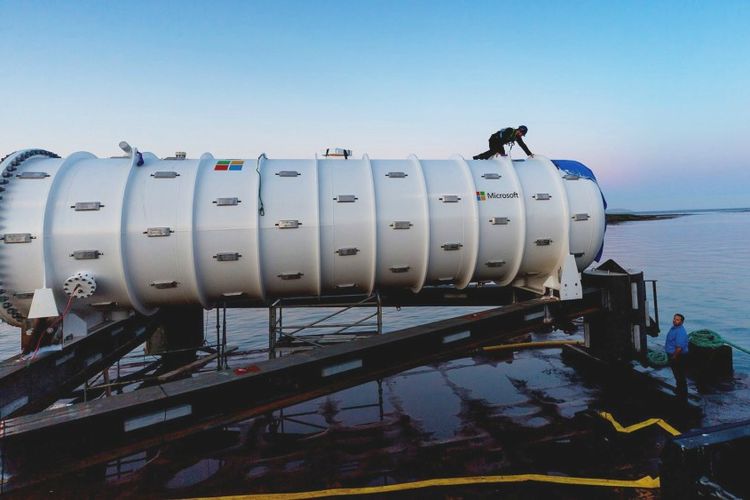 CEO Microsoft Satya Nadella: Masa Depan Data Center ada di Dasar Laut