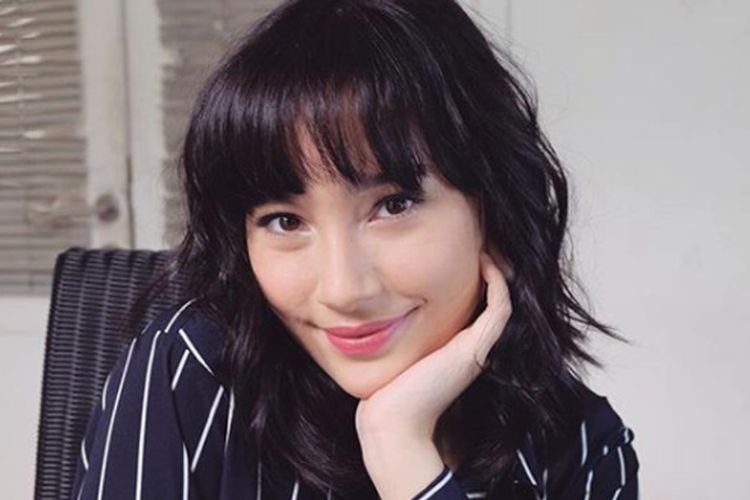 4 Gaya Tatjana Saphira Dengan Berbagai Model Anting Mana Favoritmu 4 Gaya Tatjana Saphira Dengan Berbagai Model Anting Mana Favoritmu