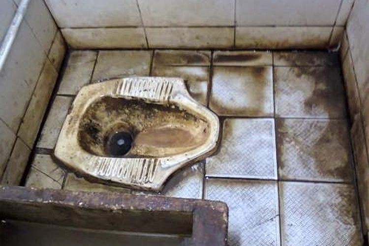 Toilet Kusam Dan Kotor? Bersihkan Dengan 5 Cara Alami Ini Agar Cerah  Berkilau