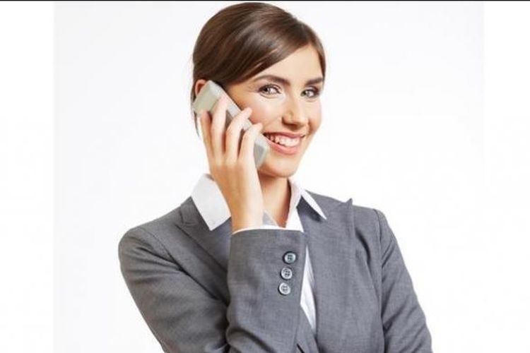 gambar orang menjawab telepon - Olivia Davies