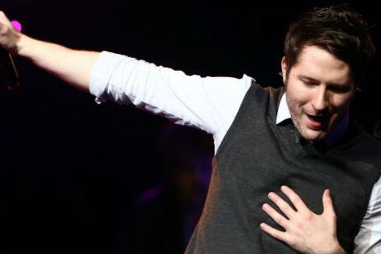 Lewat Wolf Bite Adam Young Kembalikan Owl City Seperti Dulu Lagi Hai lewat wolf bite adam young kembalikan owl city seperti dulu lagi hai