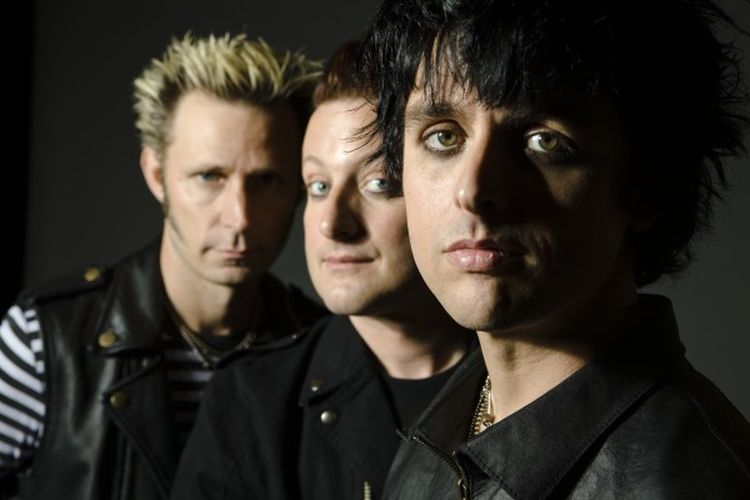 Green Day Umumkan Daftar Lagu Album !Dos