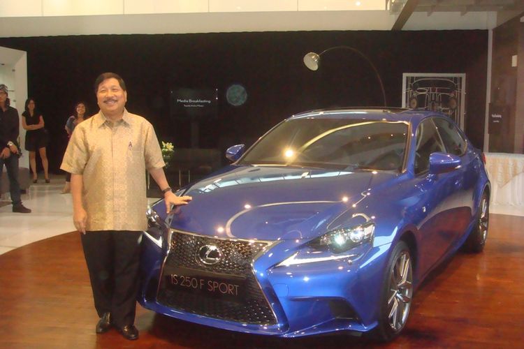 Mobil Mewah Lexus Is 250 Dijual Terbatas Di Indonesia - Hai