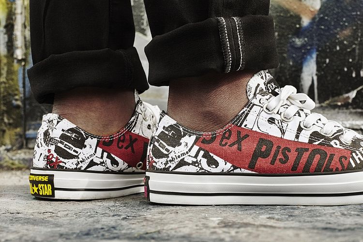 sepatu punk converse
