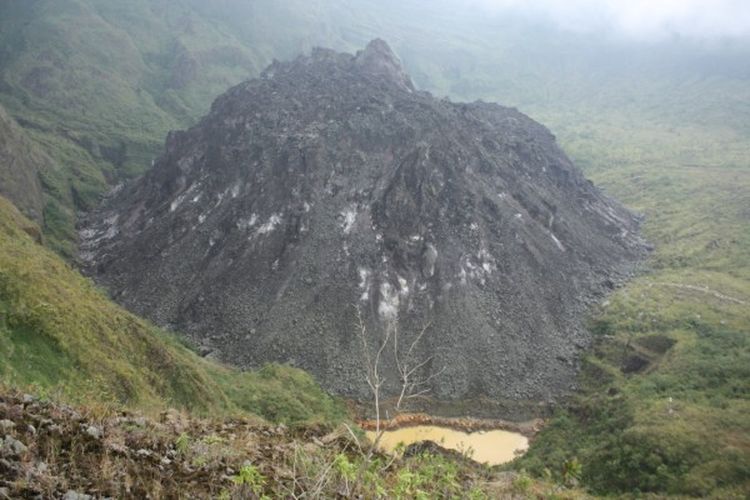 Gunung Kelud Sebelum Meletus