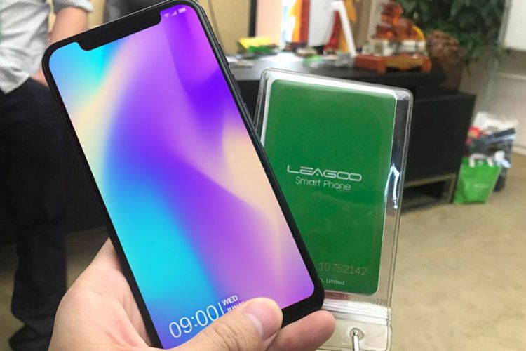 Vendor ponsel lain asal Tiongkok, LEAGOO, dikabarkan berencana meluncurkan ponsel LEAGOO S9 dengan tampang yang sangat dikenal pengguna Apple, mirip iPhone X.