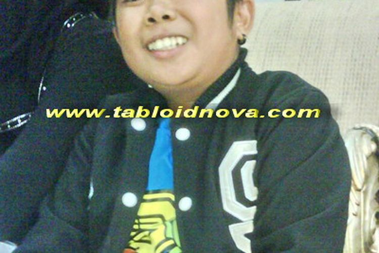 Adul Pilih Jadi Orang Udik Nova
