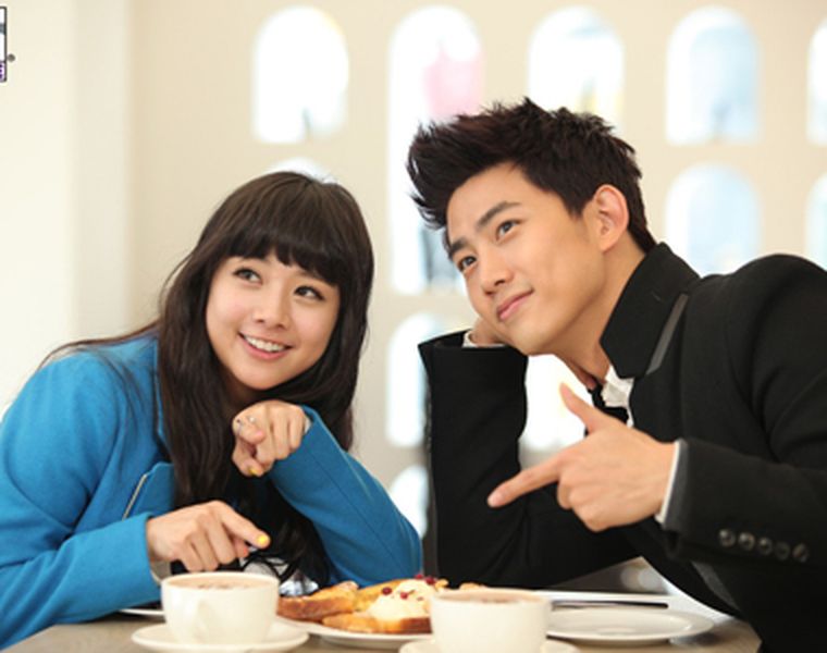 Taecyeon & Wu Ying Jie Emma: Exclusive interview - Semua Halaman -  CewekBanget
