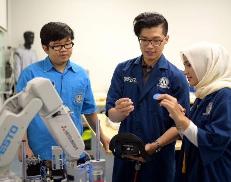 7 Jurusan Kuliah Yang Dibilang Menantang Buat Cewek Masa Sih Semua Halaman Cewekbanget 7 Jurusan Kuliah Yang Dibilang Menantang Buat Cewek Masa Sih Semua Halaman Cewekbanget