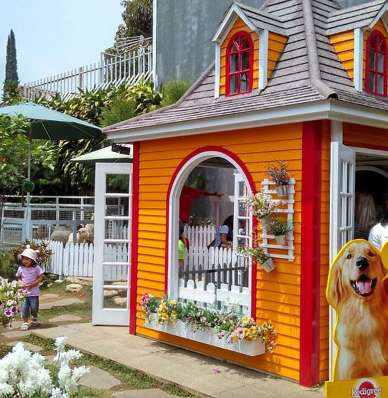 Download Rumah Barbie Lembang PNG