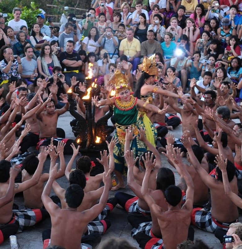 Tarian kecak berasal dari daerah