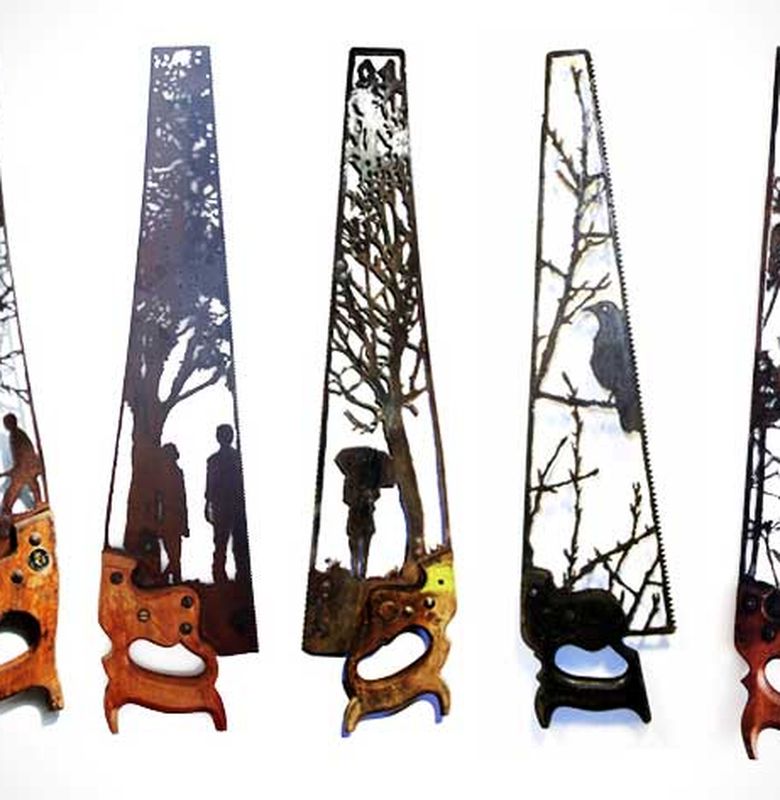 Seniman Inggris Ini Menyulap Barang Bekas Menjadi Karya Seni Bobo