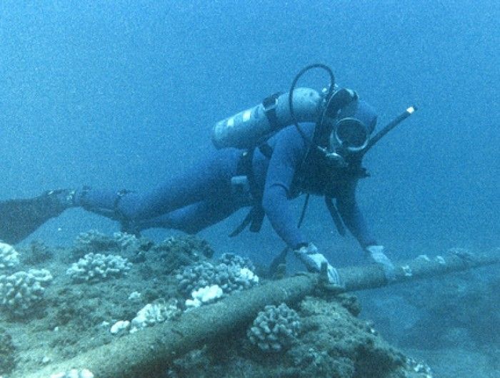 kabel bawah laut