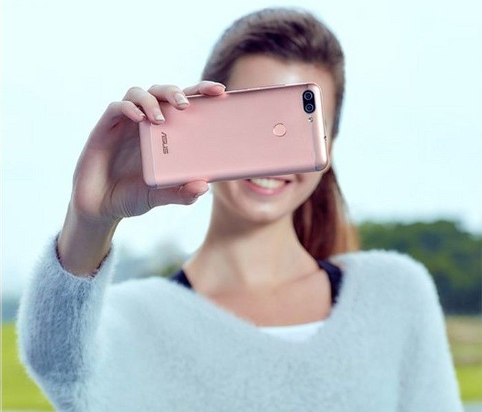 Asus Zenfone Max Plus M1 selfie