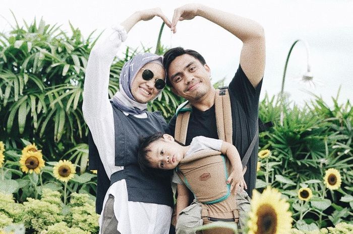 Jelang Lebaran Ayudia Bing Slamet Dan Ditto Berikan Pemahaman Ke Anak Jelang Lebaran Ayudia Bing Slamet Dan Ditto Berikan Pemahaman Ke Anak