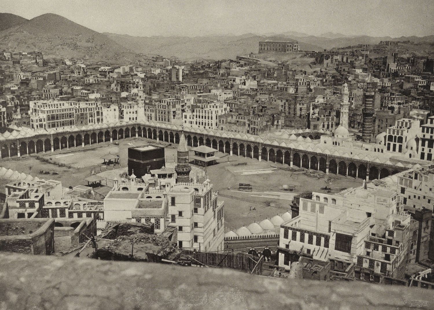 Foto masjidil haram dari masa ke masa