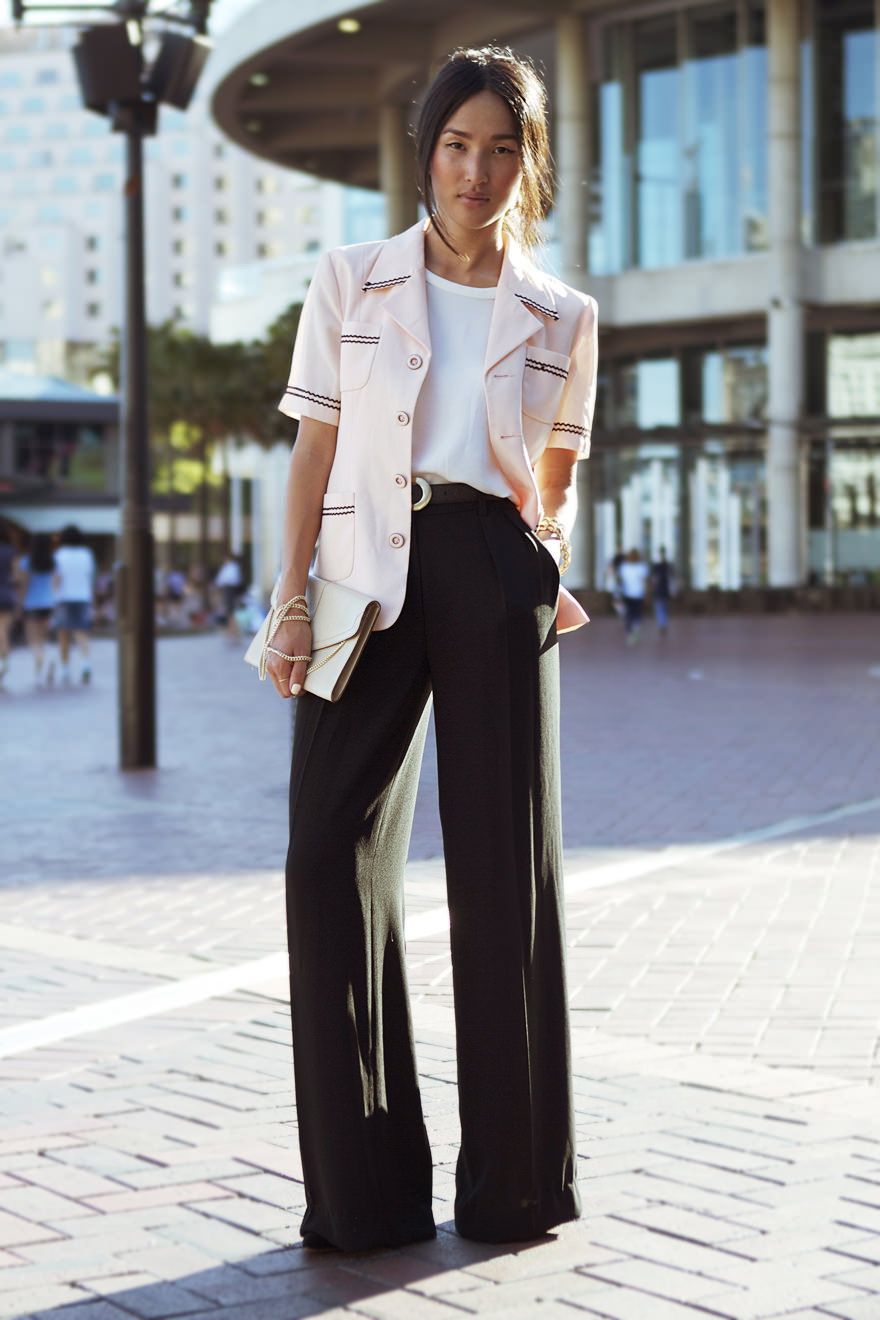 7 Padu-padan Wide Leg Pants yang Nyaman 