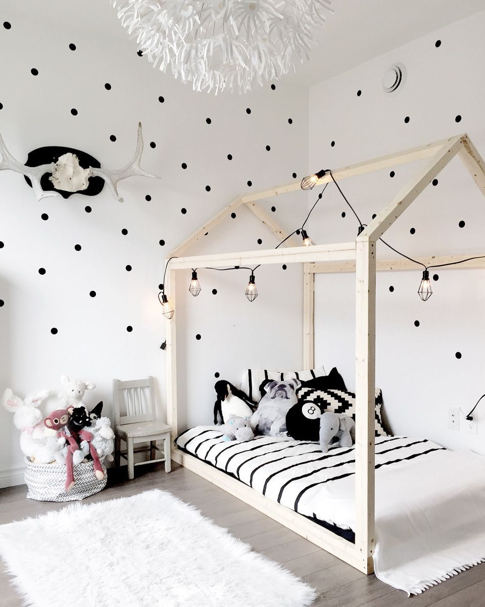 wall sticker di kamar anak | dok. cdn.ecommercedns.uk