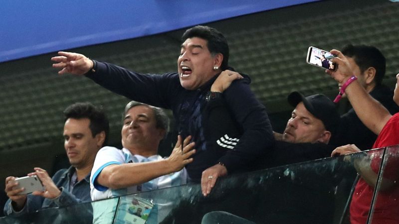 Maradona di pertandingan Argentina Nigeria