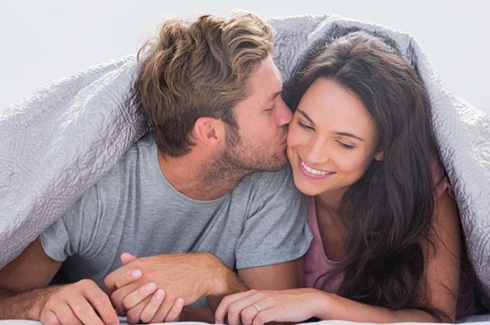 5 Gaya Berhubungan Intim Yang Cocok Untuk Pasangan Yang Sudah Lelah Bekerja Seharian Dijamin Tetap Hot Semua Halaman Nova