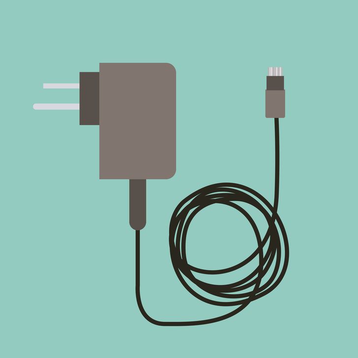 Ilustrasi Charger Ponsel