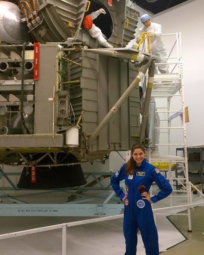 Allysa Carson saat training di NASA