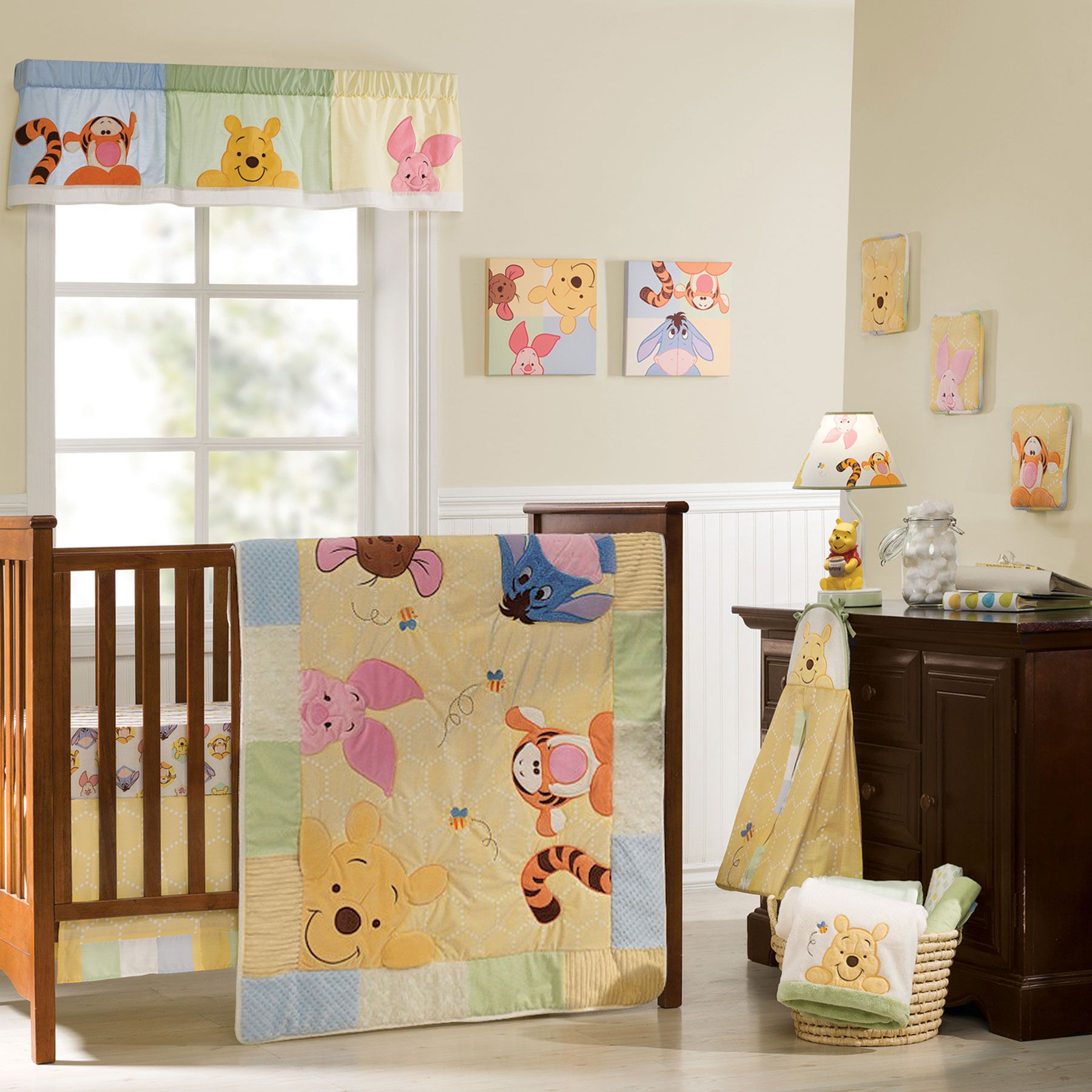 kamar bayi | dok. disneybaby.com