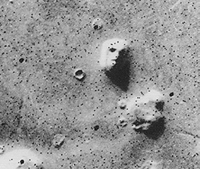 Penampakan menyerupai wajah manusia di Mars