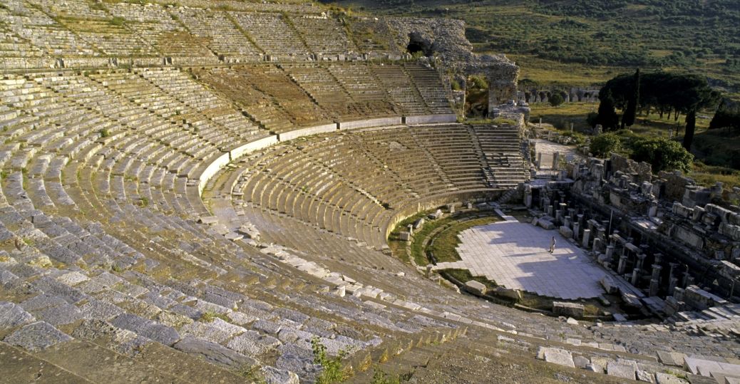 Teater Yunani