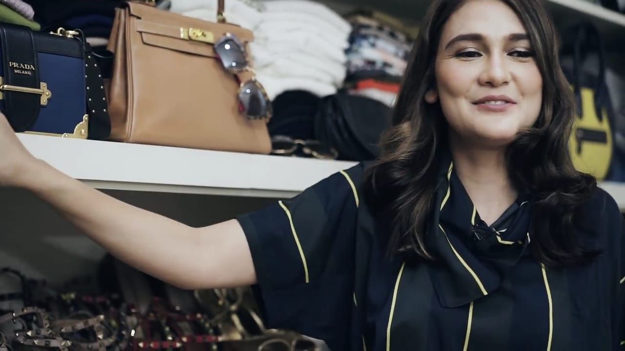  Rumah Luna Maya – Walking Closet